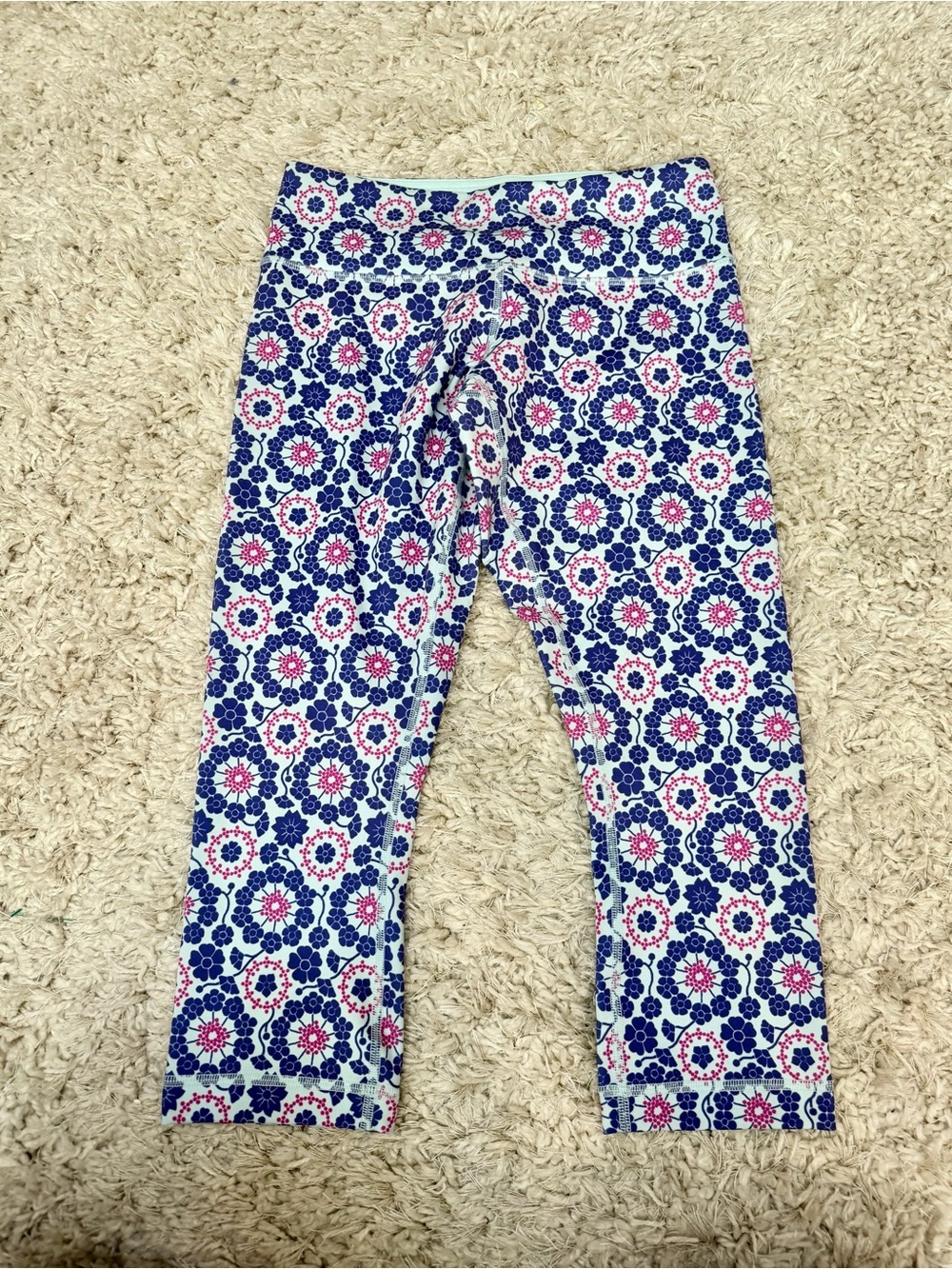 Lululemon Floral Cropped Leggings Size 6 Blue Pink Print